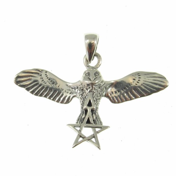 Handcrafted Solid 925 Sterling Silver Flying Owl With The Pentagram Star Pendant - Picture 1 of 5